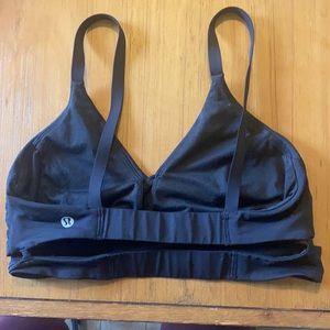 Lulu lemon sports bra. Only worn a few times.